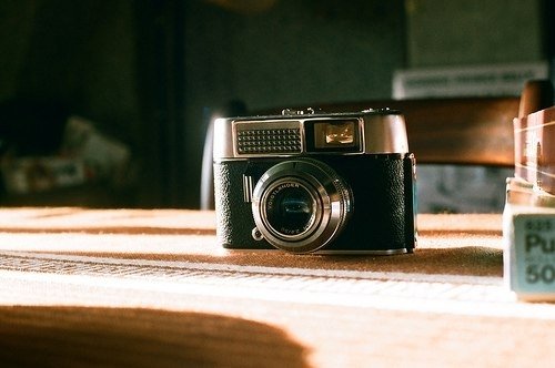 qq签名英文小清新可爱 时光深刻而非浅薄