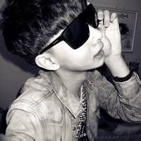 非主流男生头像图片黑白