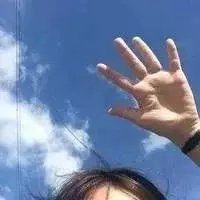 潮流时尚的女生欧美头像_炫酷的感觉