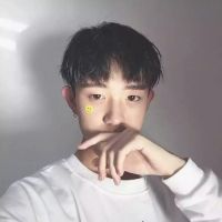 男生帅气个性qq头像_安静温柔的小男生