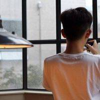 天真帅气的男生头像_你如阳光般温暖