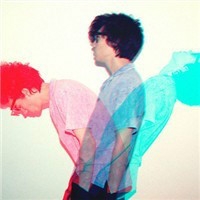 一左一右的唯美情侣头像_微信情侣头像唯美