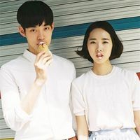 一左一右的唯美情侣头像_微信情侣头像唯美