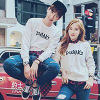 一左一右的唯美情侣头像_微信情侣头像唯美