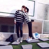 一左一右的唯美情侣头像_微信情侣头像唯美