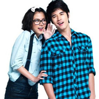 超恩爱的情侣qq头像_有你的陪伴真好