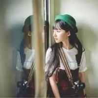 一左一右的生活小闺蜜头像_闺蜜陪伴的时光