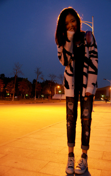 有关爱情的经典伤感签名_爱情也过过期