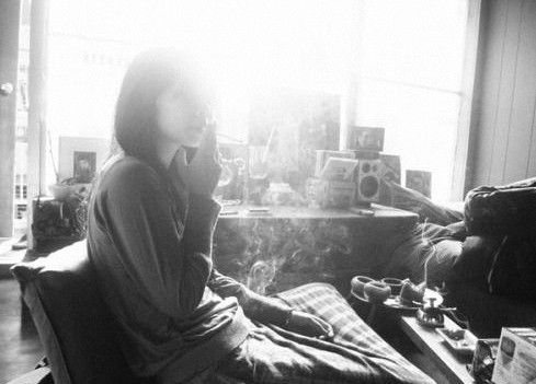 伤感女生非主流签名爱情_爱情是一种毒药