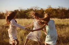 微信签名励志阳光_哪怕遍体鳞伤也要活得漂亮