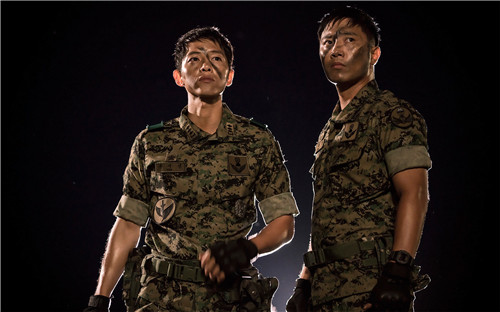 伤感流泪的扣扣签名_喝醉只能暂缓我的伤