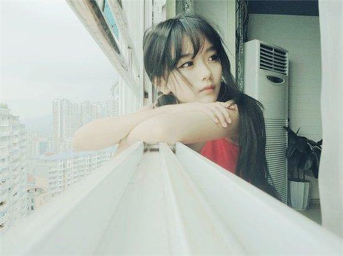 非主流情感女生个性签名_放弃比坚持还要心痛