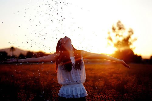 非主流女生个性签名_时间告诉你什么叫衰老