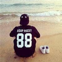 伤感头像男生背影_孤独伤感的背影