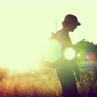 伤感头像男生背影_孤独伤感的背影