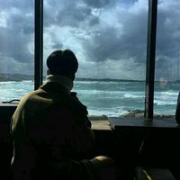 伤感头像男生背影_孤独伤感的背影