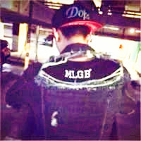 男生背影头像伤感_霸气范的背影