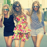 有爱三姐妹头像_三姐妹趣味生活