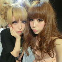 姐妹两人qq头像_有你陪伴的温暖时光