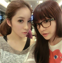 姐妹两人qq头像_有你陪伴的温暖时光