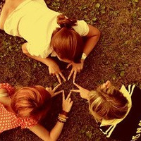 姐妹两人qq头像_有你陪伴的温暖时光