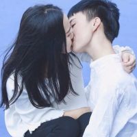 阳光下的情侣qq头像_阳光下的美好