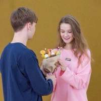 阳光下的情侣qq头像_阳光下的美好