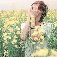 迷人微笑的非主流男生头像