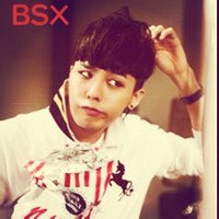 迷人微笑的非主流男生头像