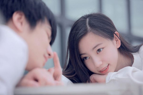 唯美校园情侣非主流图片