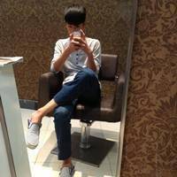 最新非主流情侣头像1左1右