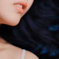 非主流性感露骨女生头像