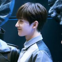 杨洋帅气头像高清照片