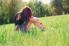 女生活泼开朗个性签名_星宿如许笑苍茫