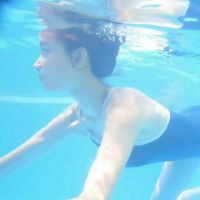 哭了的女生头像