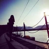 qq头像女生闺蜜两张配一对