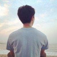 阳光男生高清头像