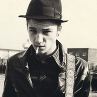 欧美阳光意境男头像