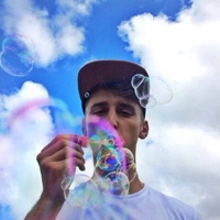 欧美阳光意境男头像