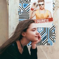 笑的灿烂的女生头像