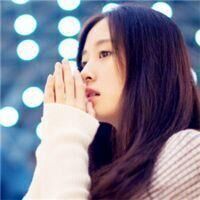 笑的灿烂的女生头像