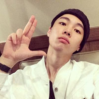 酷帅镜头男生头像