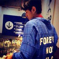 微信韩系帅哥头像背影