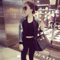 戴墨镜的女生qq头像