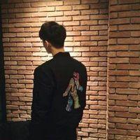 温柔暖男微信背影头像