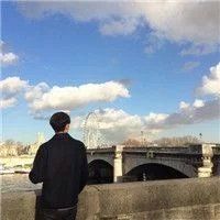 温柔暖男微信背影头像