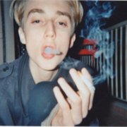 欧美颓废男生抽烟头像 抽烟男生头像欧美