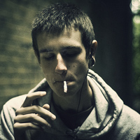 欧美颓废男生抽烟头像