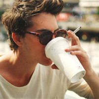 欧美颓废男生抽烟头像