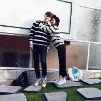 一左一右的创意高清情侣头像